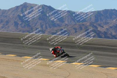 media/Mar-21-2025-CVMA Friday Practice (Fri) [[30cd4fe323]]/2-Racer 1/Session 2 (Bowl)/